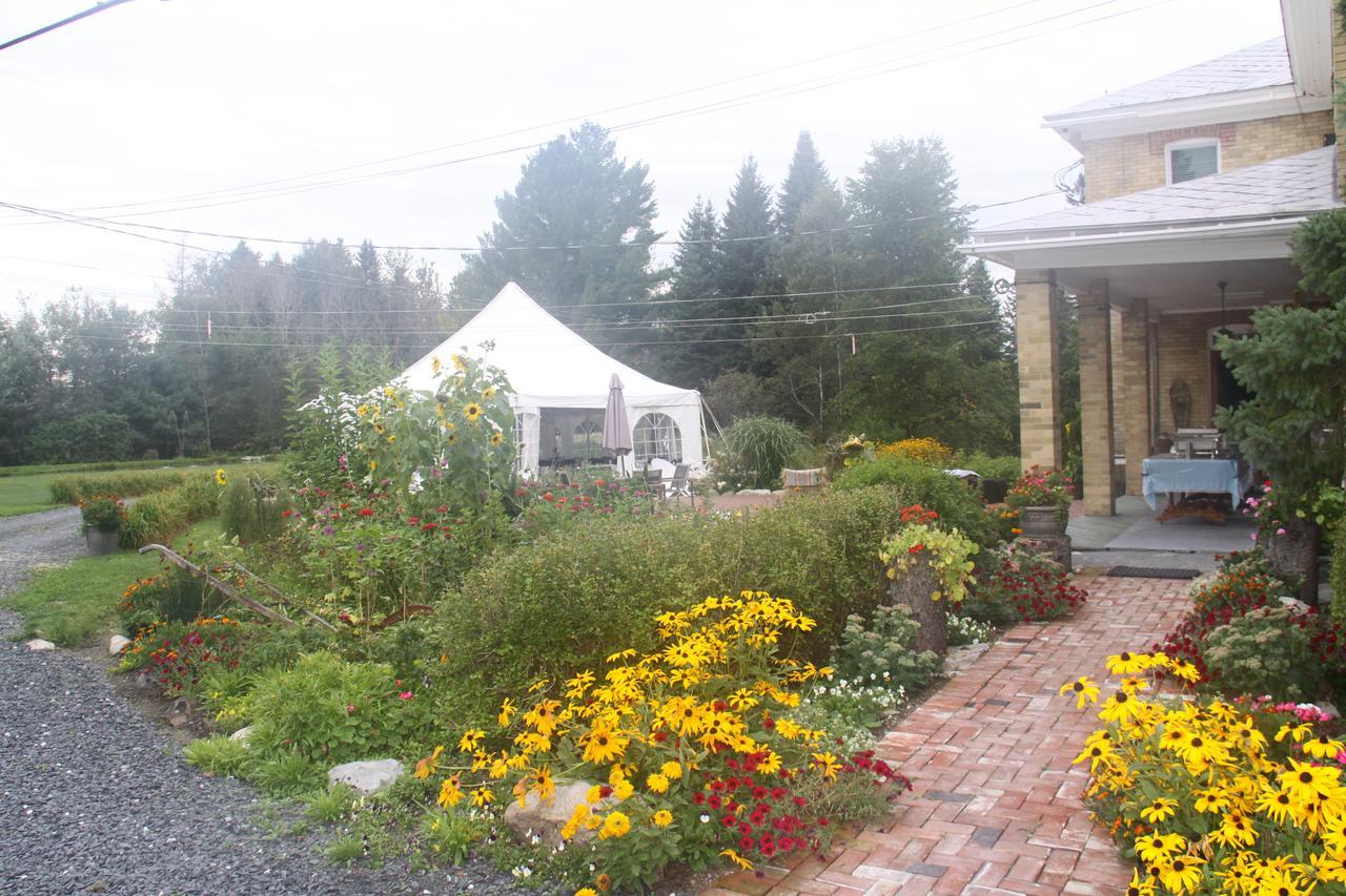 Auberge Taylor Manor Saint-Georges Exterior foto
