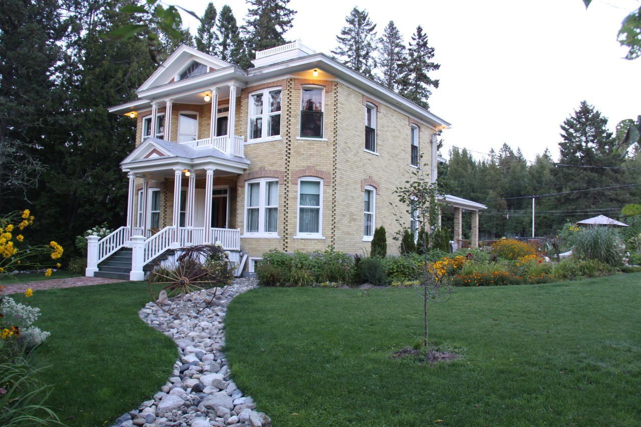 Auberge Taylor Manor Saint-Georges Exterior foto