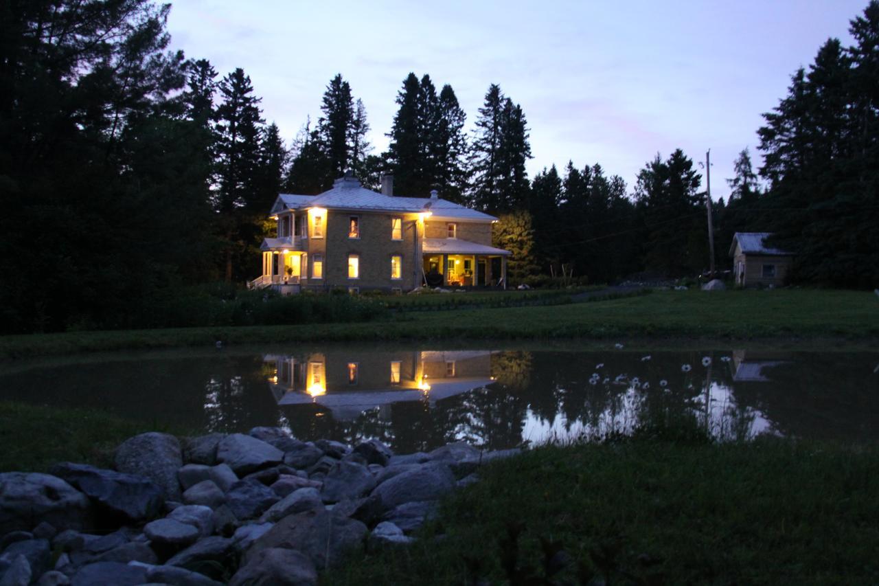 Auberge Taylor Manor Saint-Georges Exterior foto